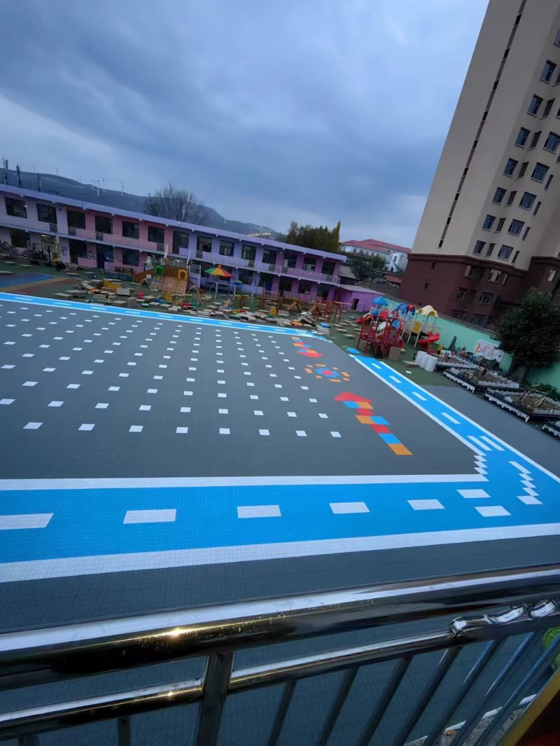 悬浮地板在现代建筑中的优势与应用